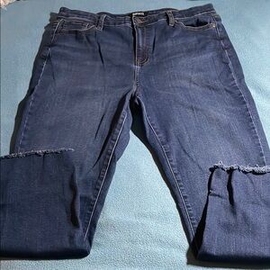 Buffalo David Bitton high-rise stretch skinny capri jeans, size 12/32